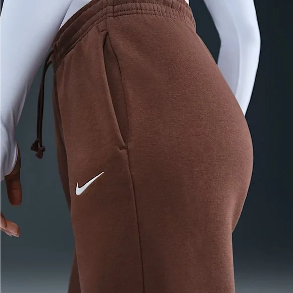 Nike Women's Brown Jogger Pants - Picture 2 of 5